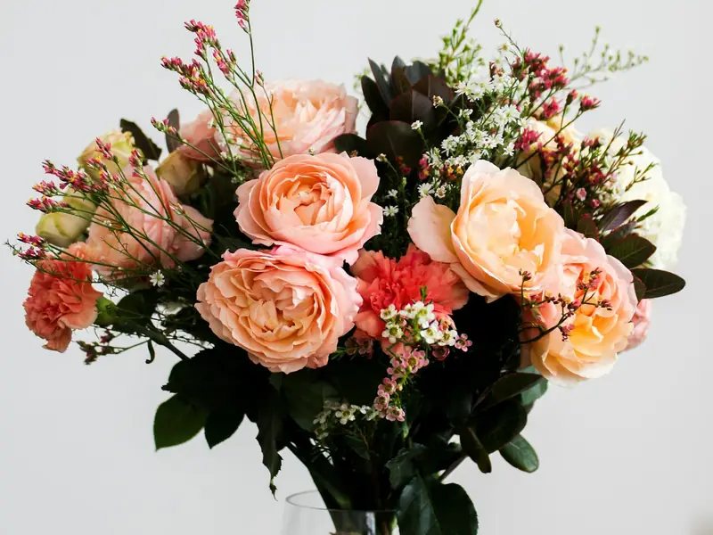 Buchet de flori într-o vază